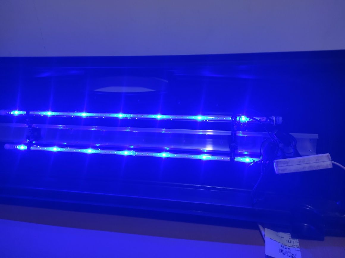 Pokrywa akwariowa 120x40 cm z oświetleniem LED 2x17  W D/N