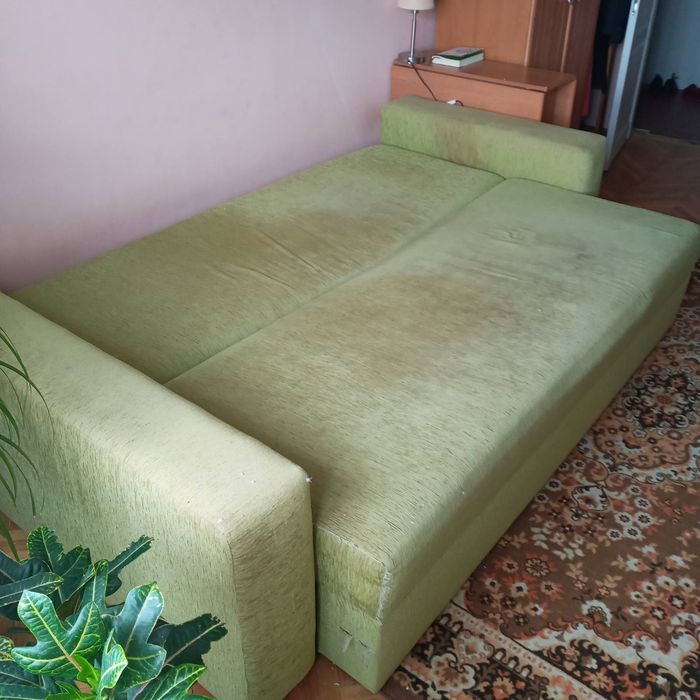 Диван розкладний.