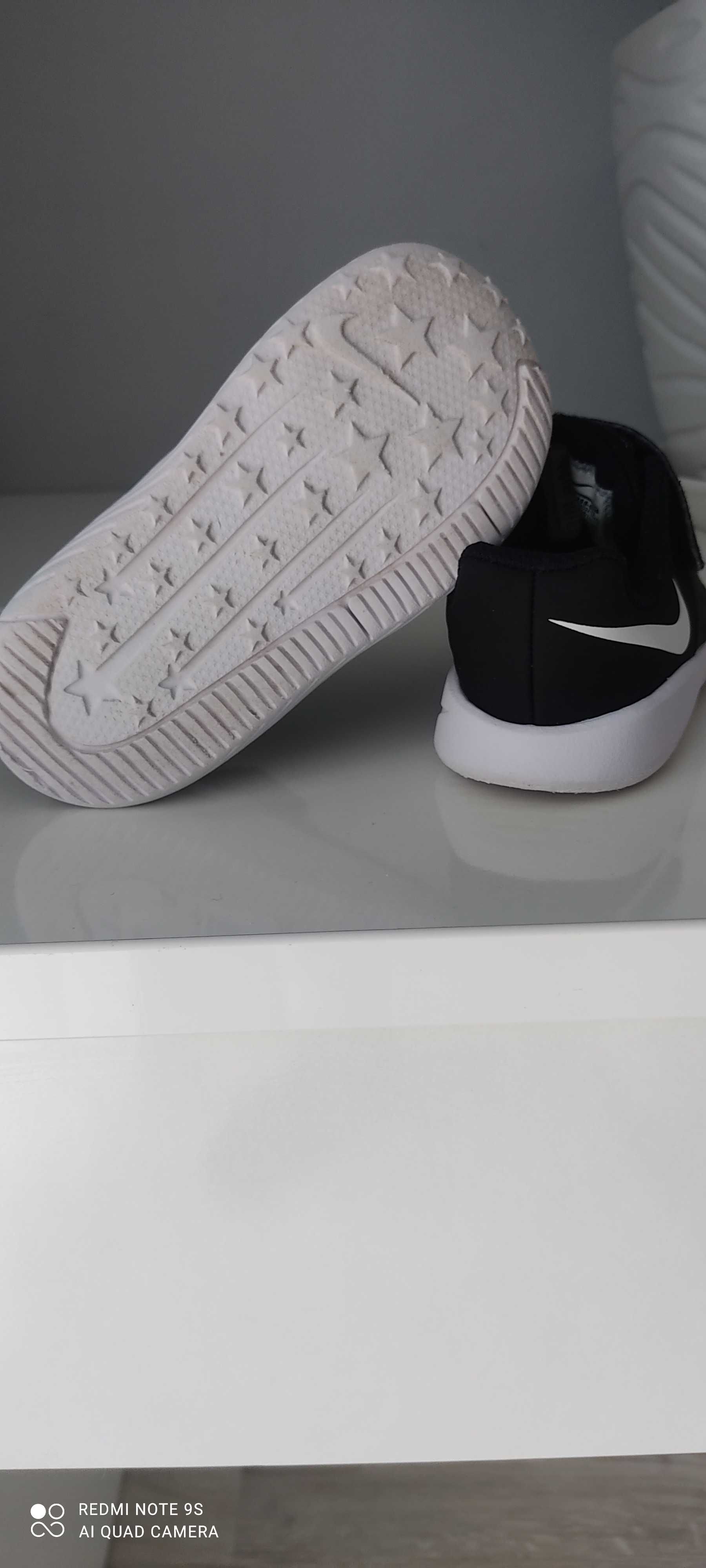 Buciki chłopięce Nike r 22