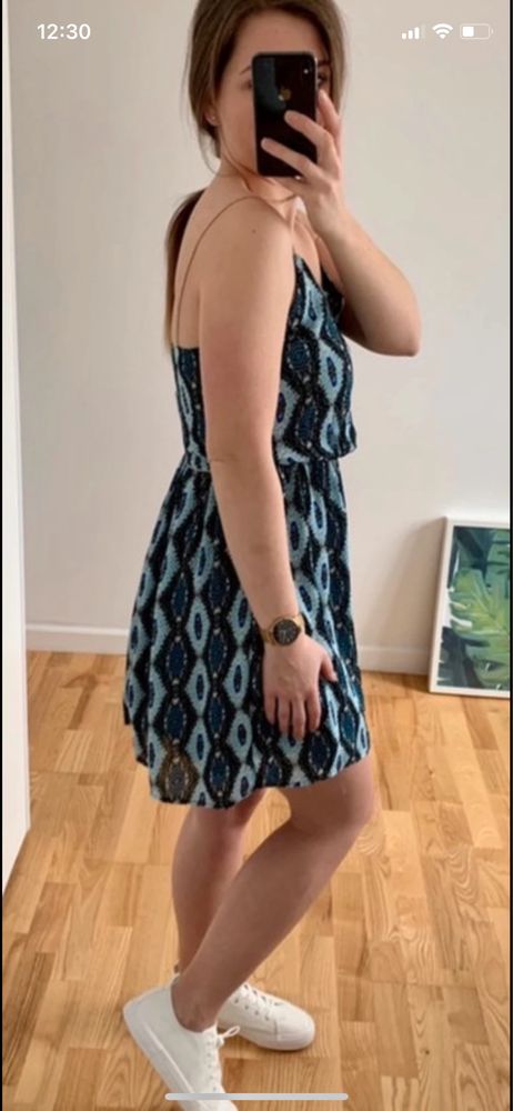 Niebieska letnia sukienka