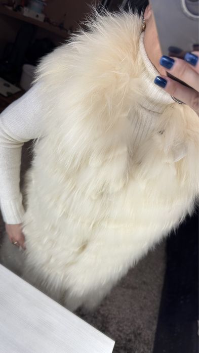 Royal furs італія шуба жилетка з полярної лисиці літня ціна