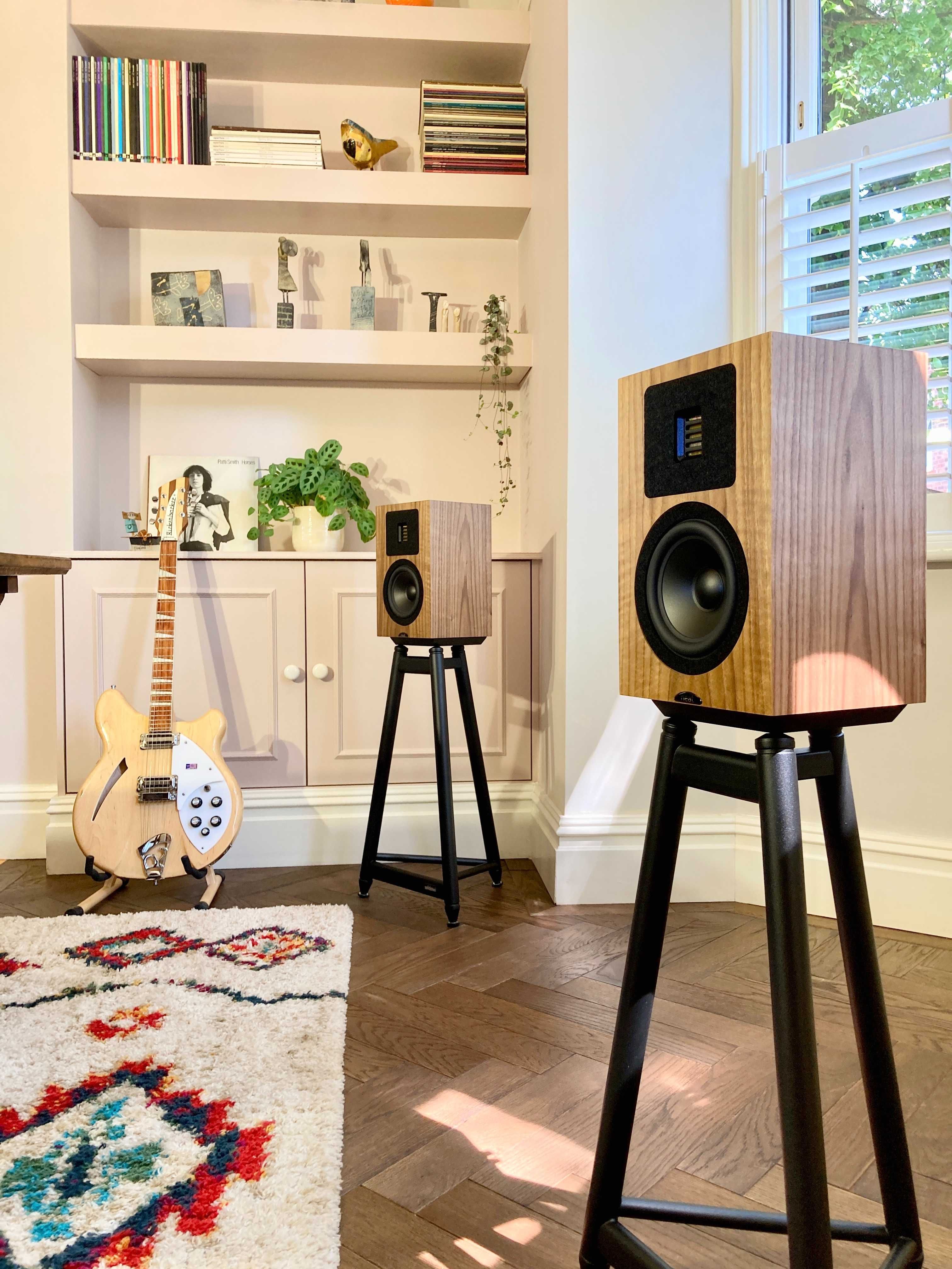 Neat Acoustics PETITE CLASSIC Orzech Kolumny Podstawkowe SKLEP RATY