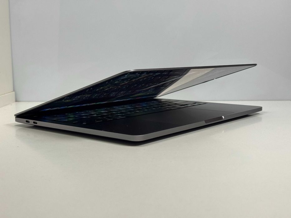 MacBook Pro 13 2020 M1 TouchBar 8GB RAM 256GB SSD Space Gray Gwarancja