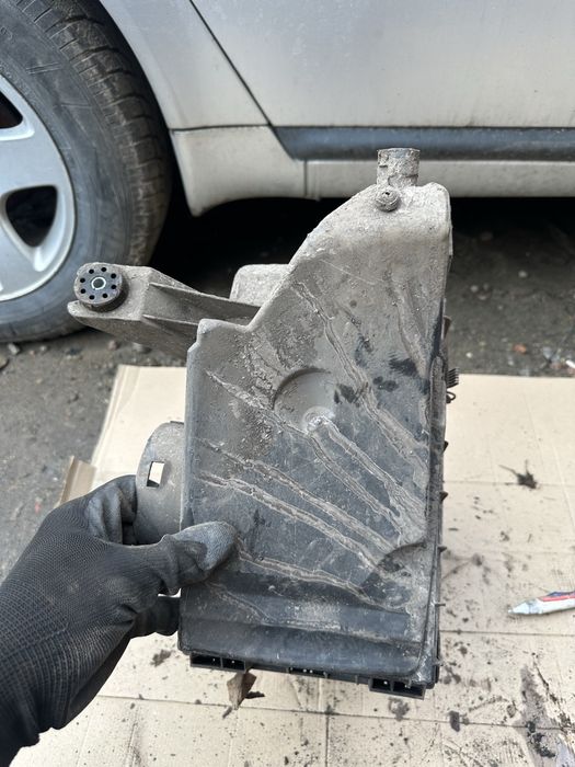 Корпус воздушного фильтра фольцваген т5 volkswagen t5