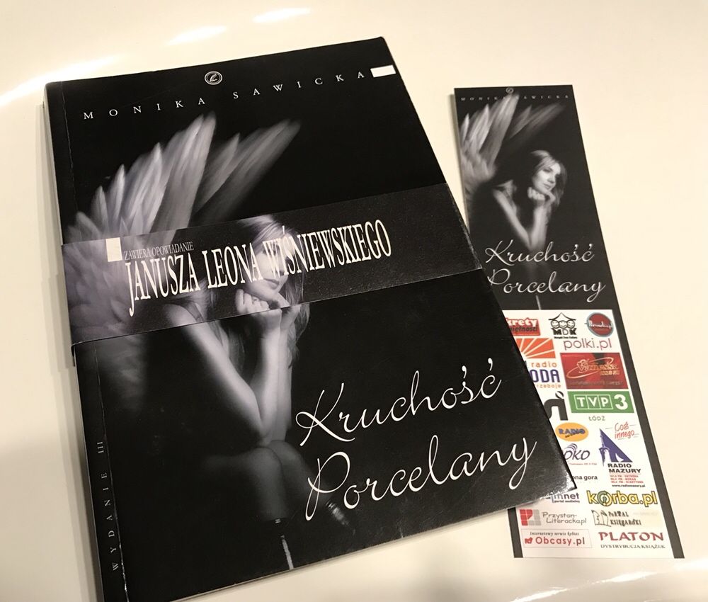 KSIĄŻKA „Kruchość Porcelany” Monika Sawicka plus Zakładka