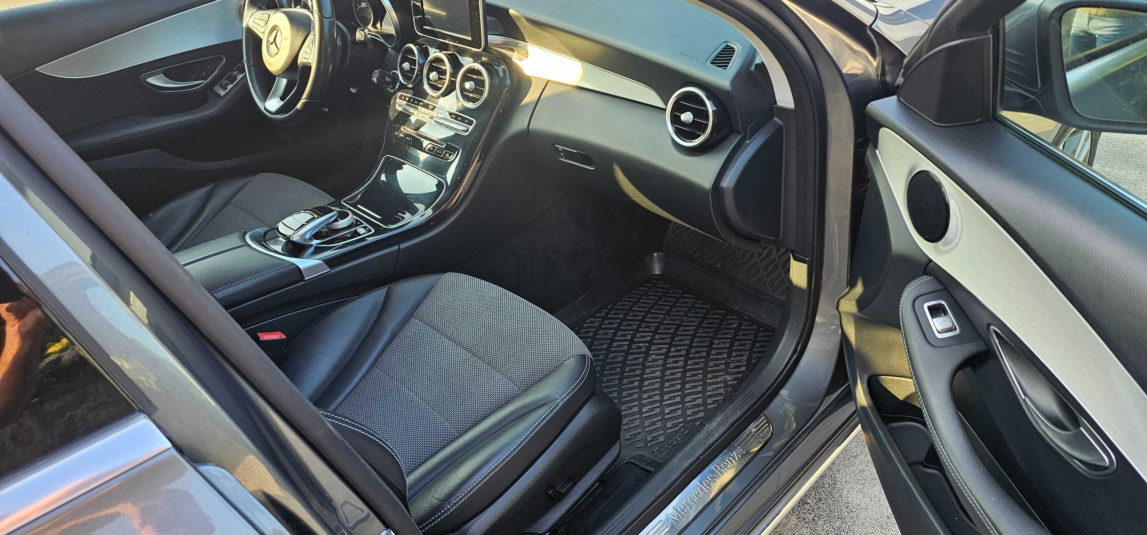 Mercedes Benz C350e