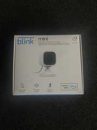 Blink mini - Indoor plug-in smart security camera