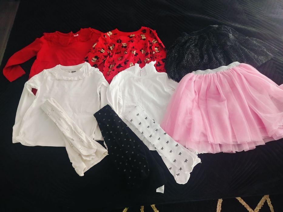 Ubrania dziewczece  128