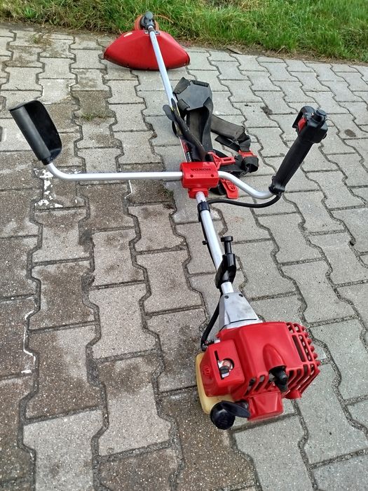 Kosa spalinowa Honda UMT 32