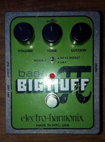 Бас гитарная педаль овердрайв Electro-Harmonix bass BIG MUFF PI