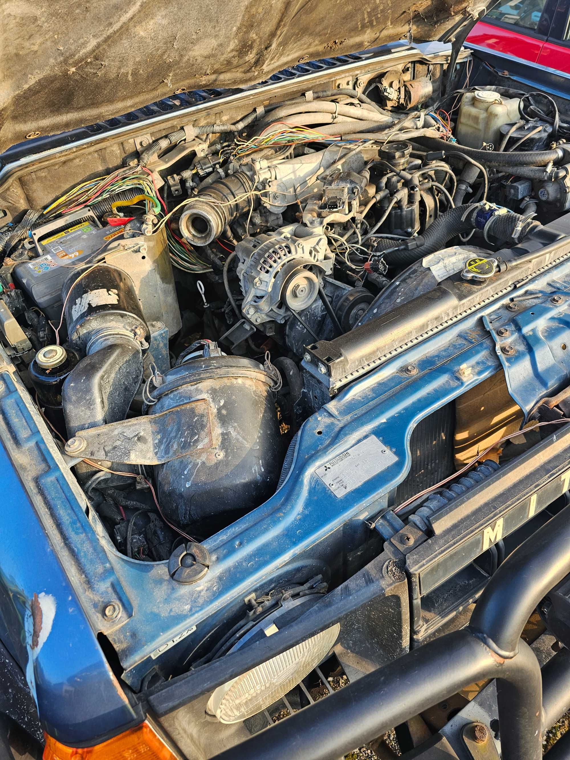 Mitsubishi PAJERO 3.0 V6 z dokumentami