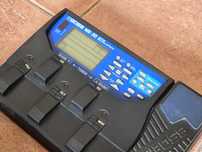 Pedaleira BOSS ME-30