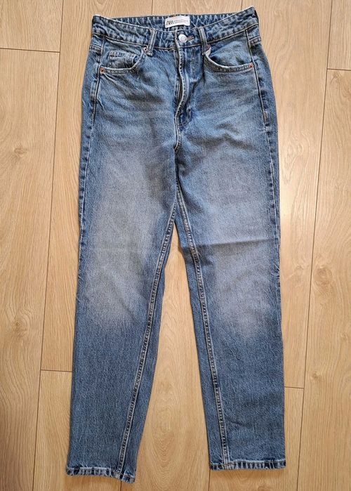 Damskie jeansy ZARA, rozmiar 34, super jakość i atrakcyjna cena!
