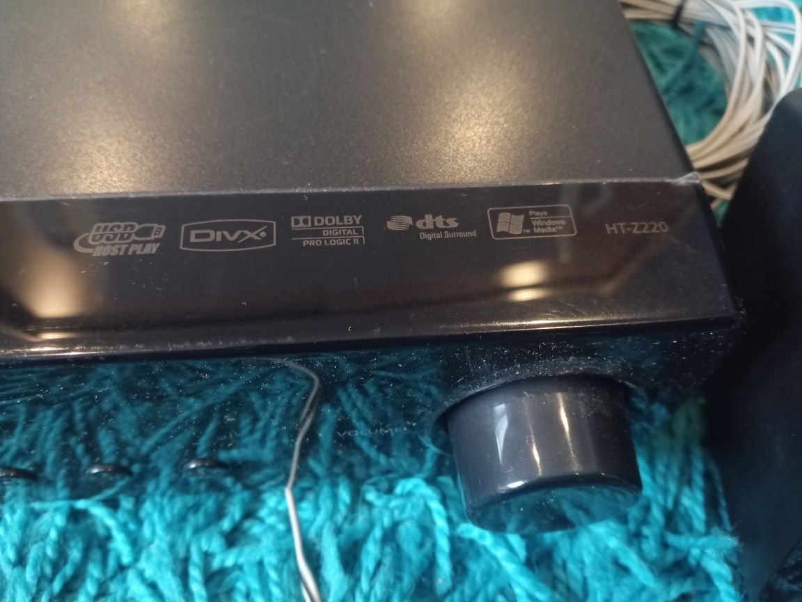 Zestaw kina domowego SAMSUNG HT-Z220