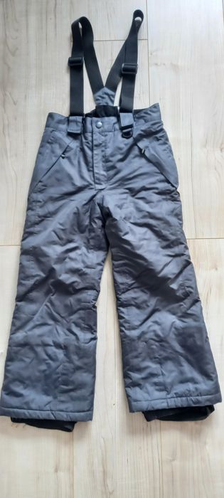 Sprzedam zimowe spodnie śniegowce chlopiece r.110/116