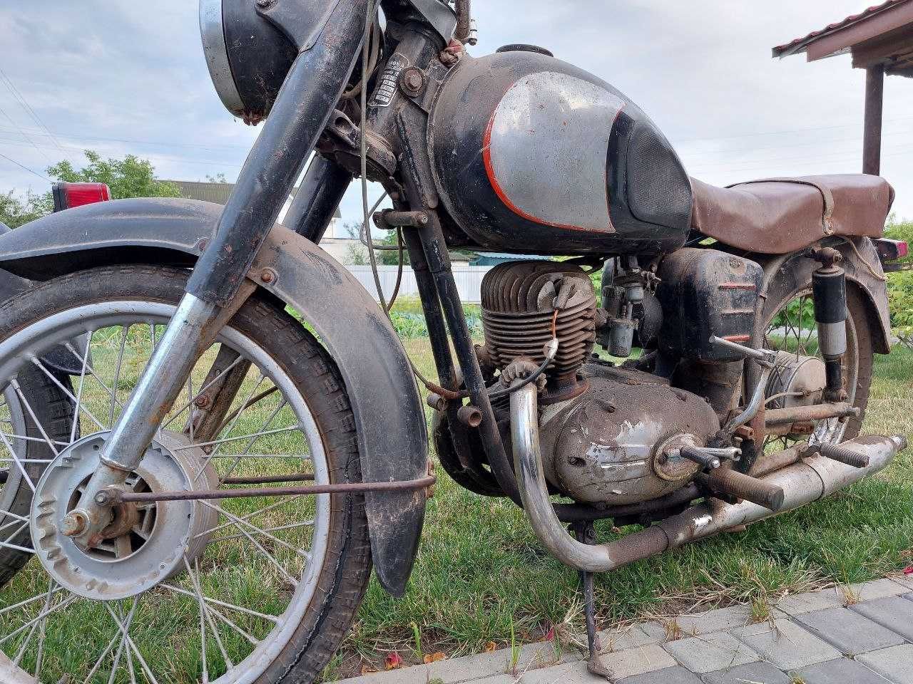 Мотоцикли Паннонія