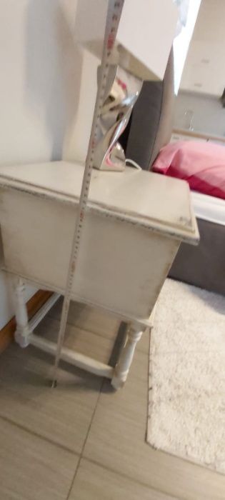 Szafka nocna, Niciak shabby chic