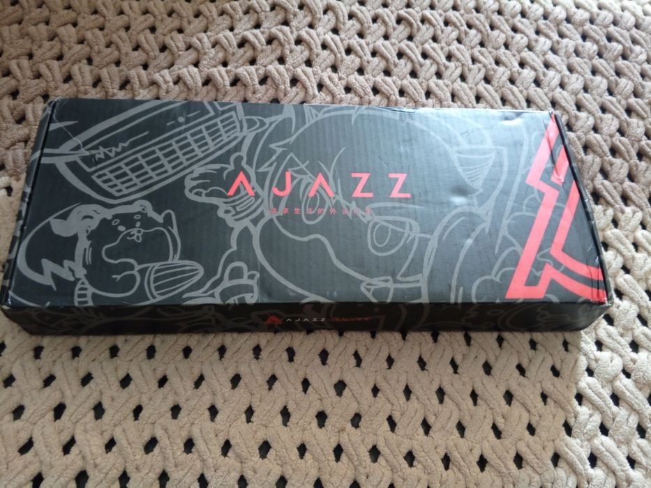 Продам клавиатуру Ajazz ak680