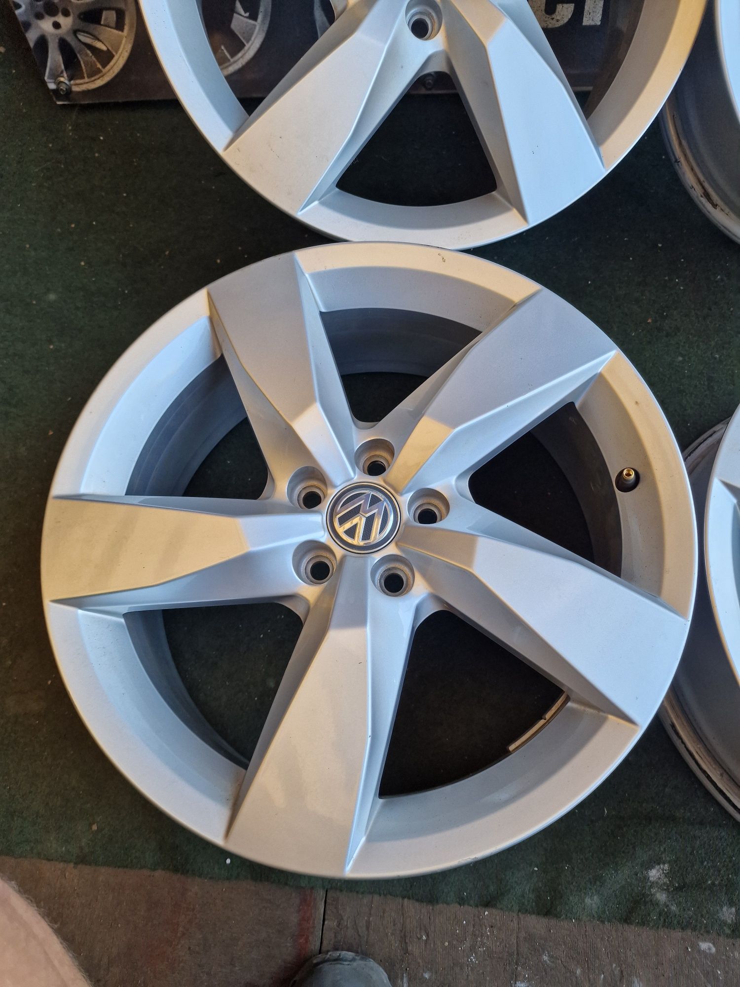Alufelgi 17 5×100 Vw T-Cross Polo Golf 4 Jetta Bora  Seat Skoda Fabia