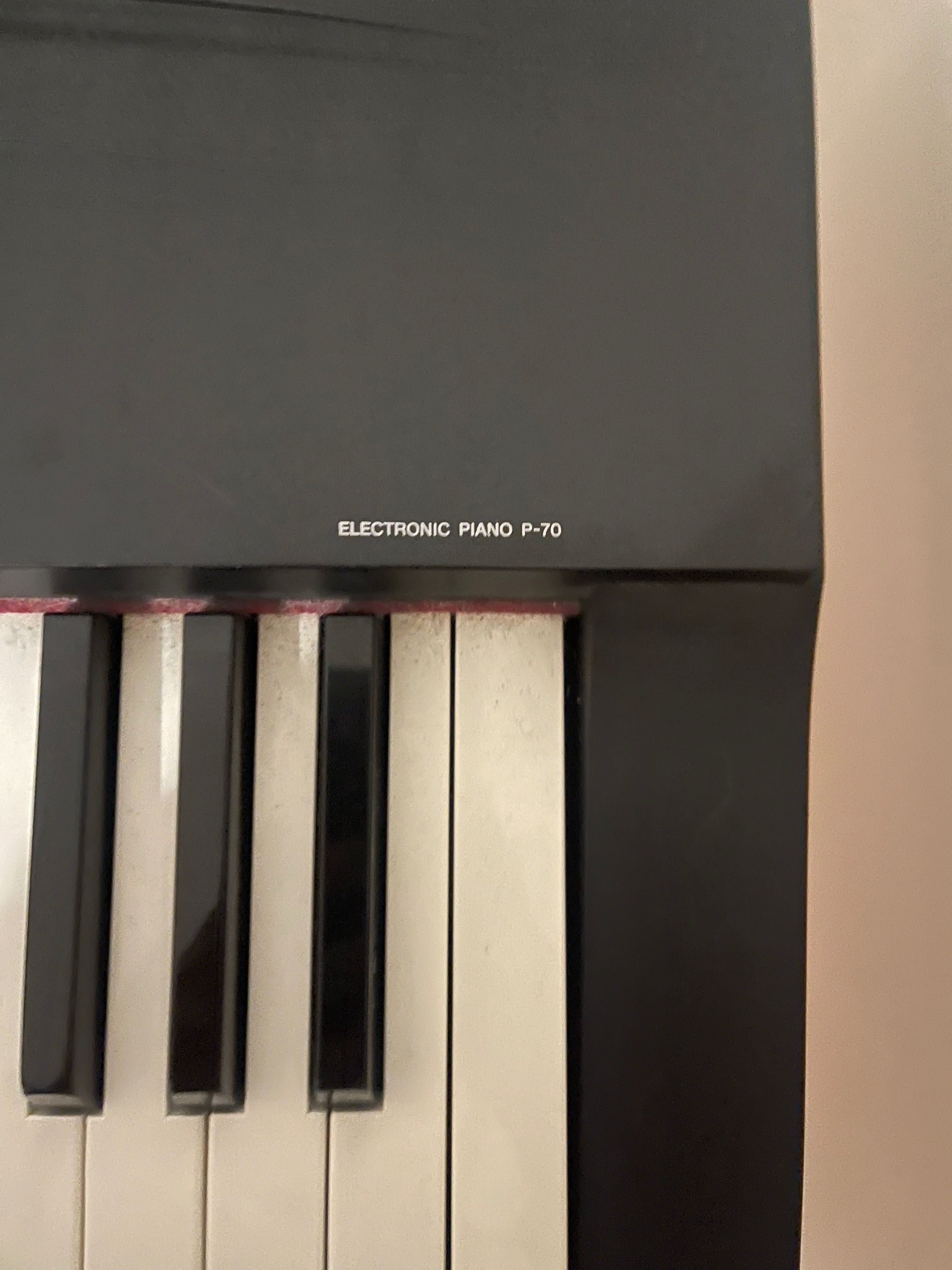 Electronic Piano Yamaha P70