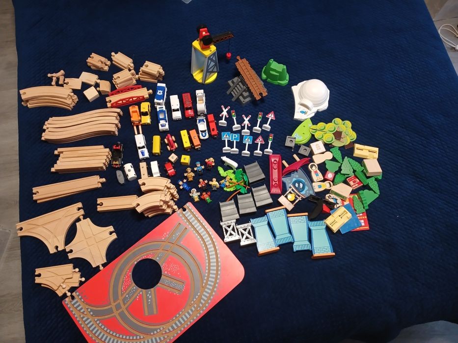 Велика деревяна дорога поїзди