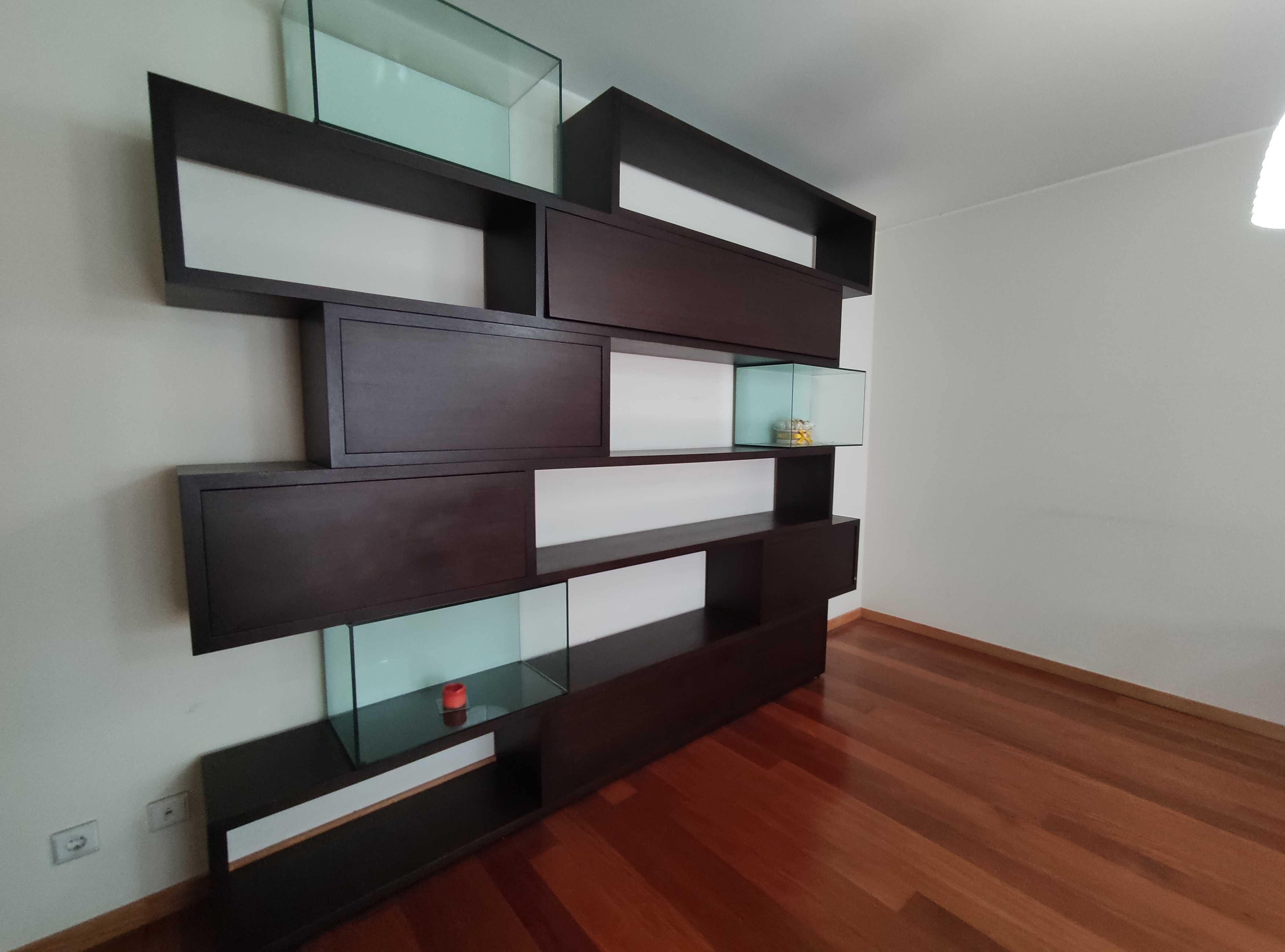Móvel sala/escritório com aquários