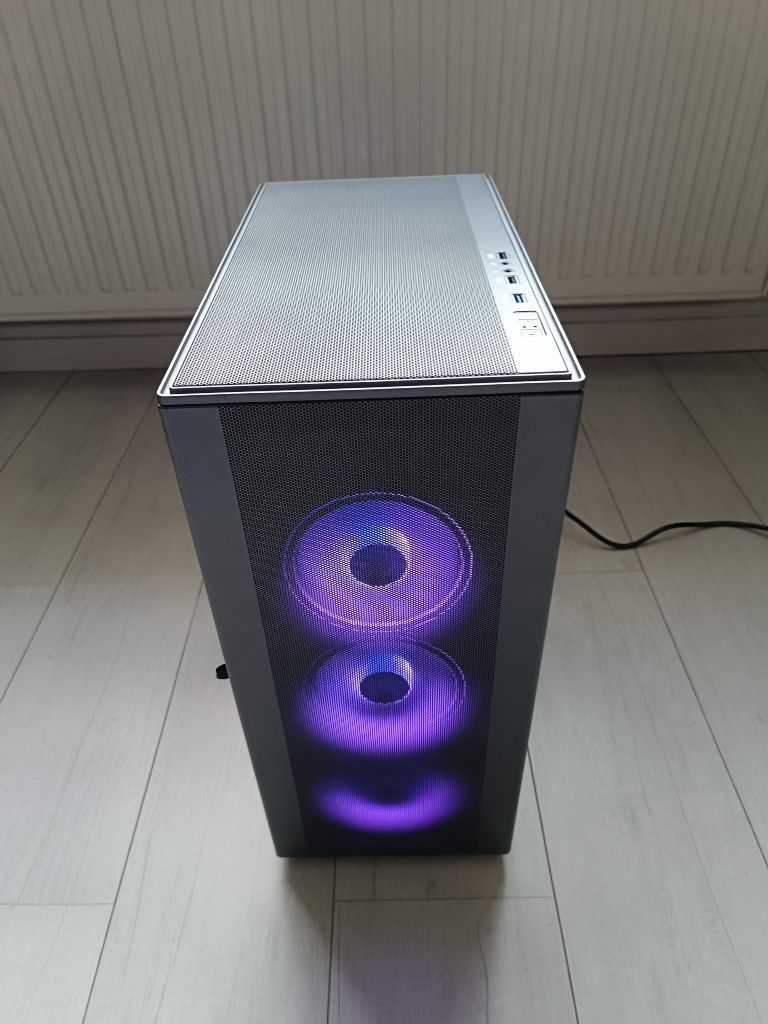 i7 14700 rtx 5070 ram 32 gb ddr5 850w 1 tb ssd