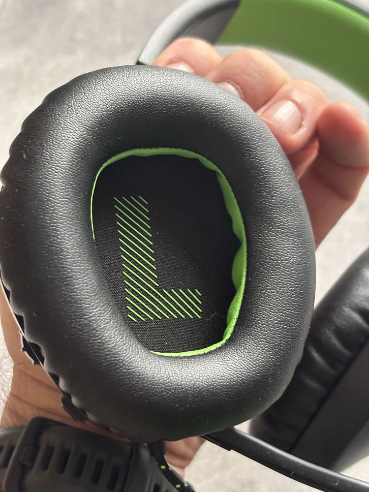 Sluchawki Jbl quantum 100x