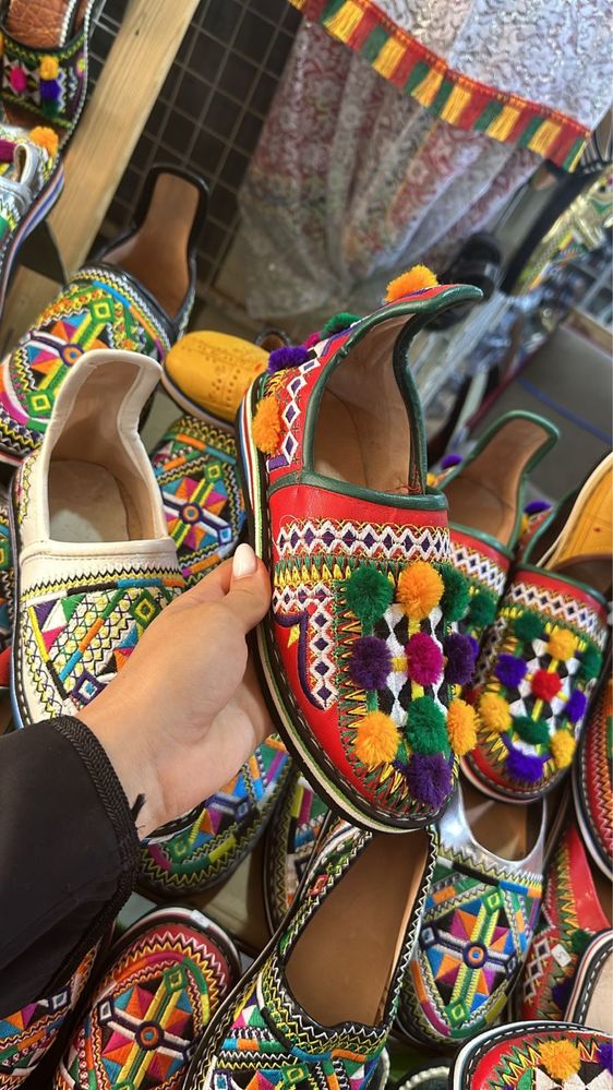 Sapatos tradicionais marroquinos