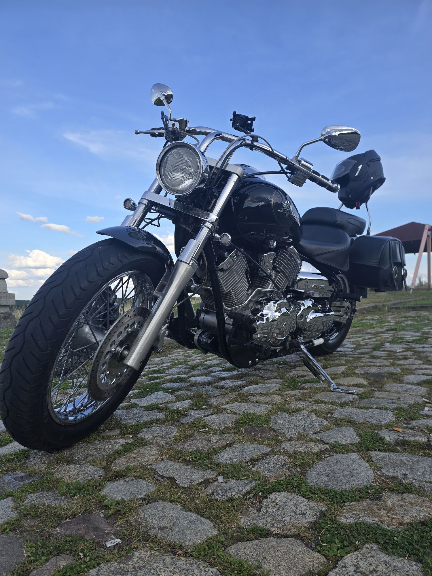 Yamaha XVS 1100 Drag Star Custom