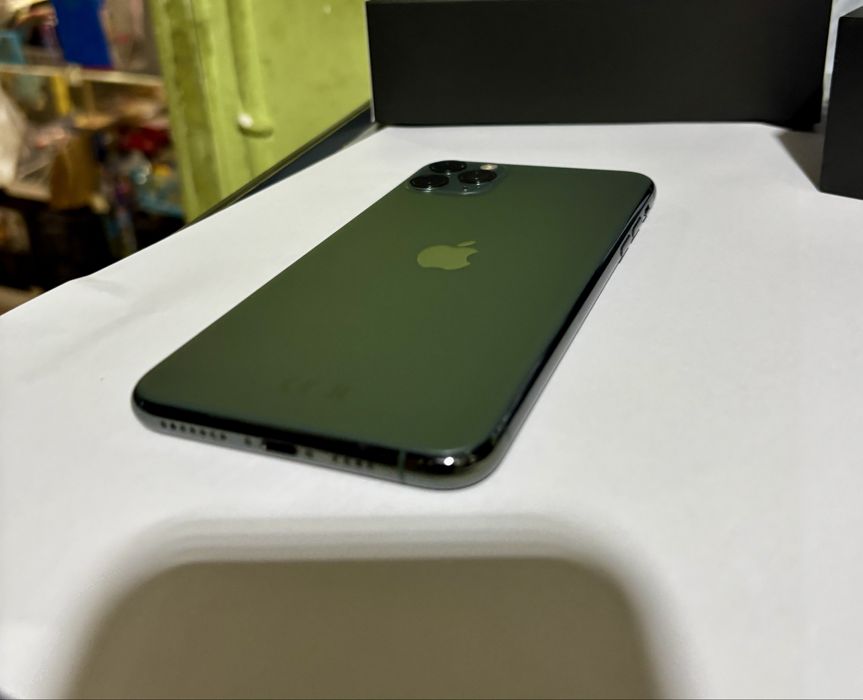 iPhone 11 Pro Max Green JAK NOWY SZYBY 64gb