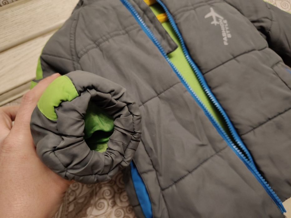 Зимова куртка 92р