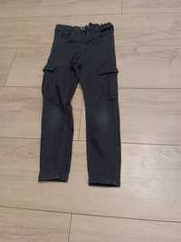 Czarne spodnie, bojówki r.122- reserved