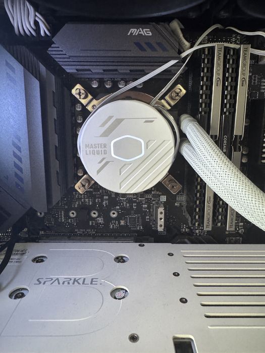 Intel core i7 10700f MSI B560 TORPEDO 32GB DDR4