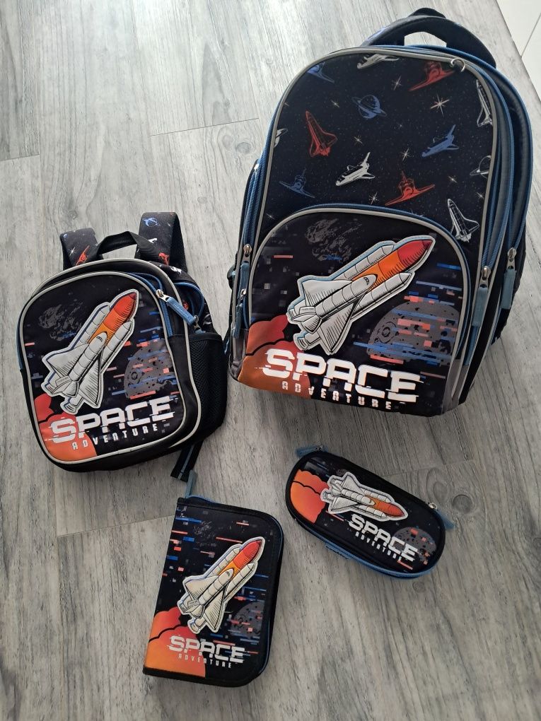 Tornister Plecak Bambino piórnik plecaczek Space kosmos rakieta odblas