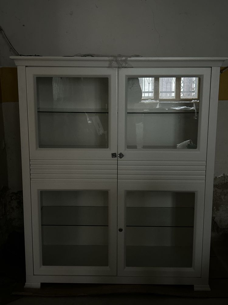 Gablota Szklana z oswietleniem