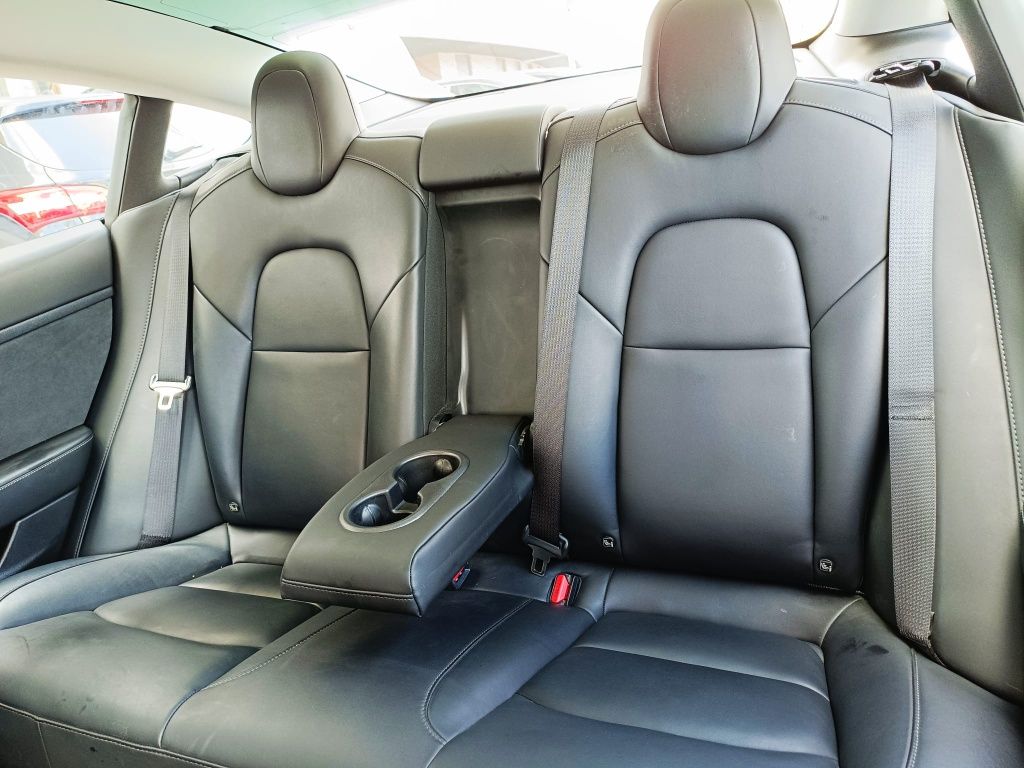Tesla model 3 standard range plus