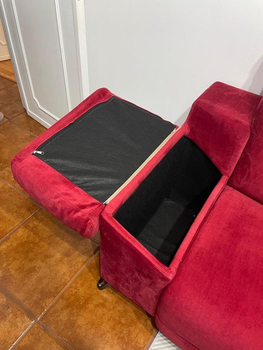 Sofá vermelho 2 lugares