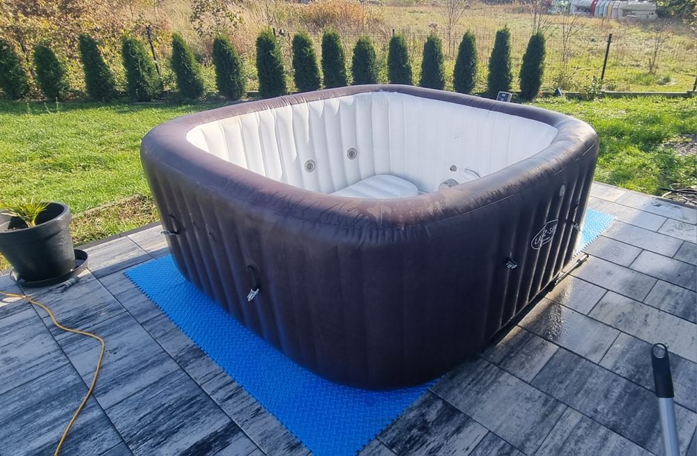 Jacuzzi lay-Z-Spa maldives