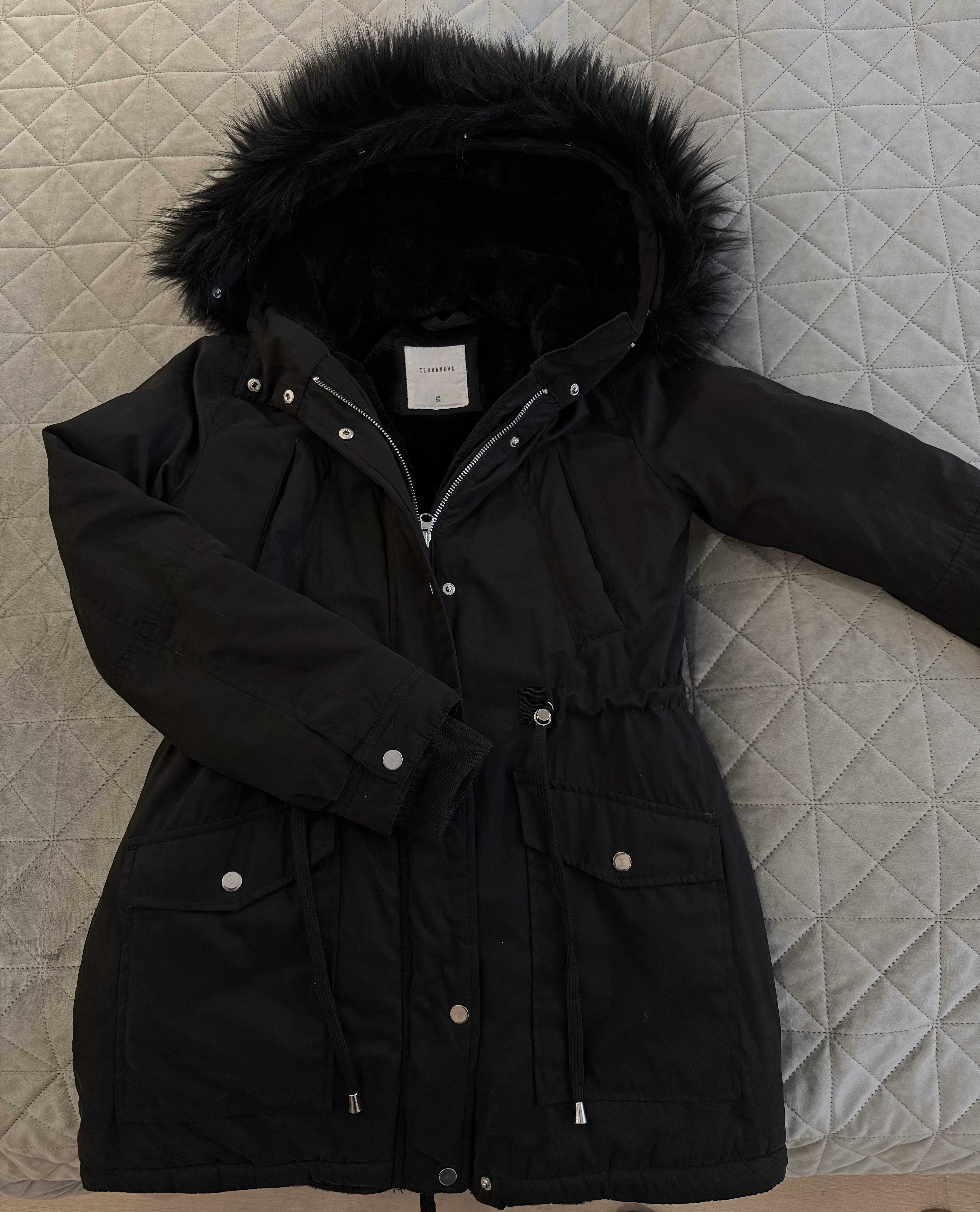Czarny płaszczyk parka Terranova XS, stan idealny