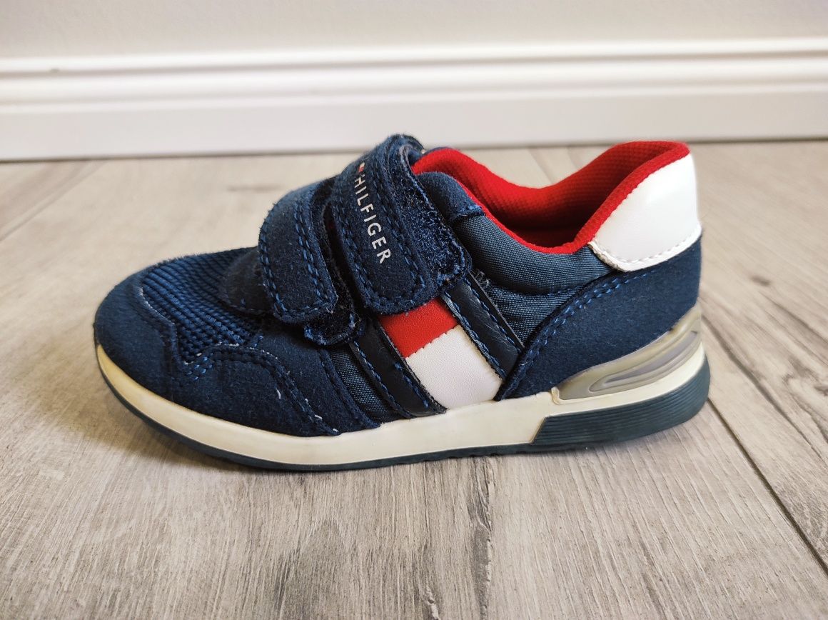 Buty dziecięce sportowe sneakersy Tommy Hilfiger rozmiar 25