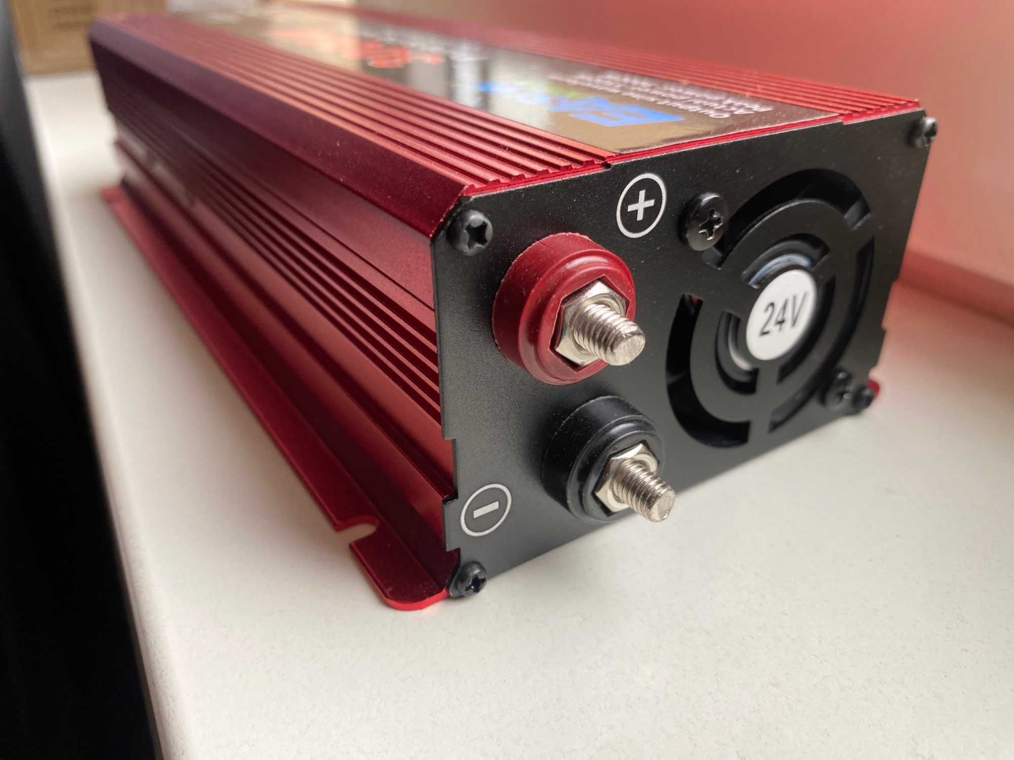 Інвертор потужністю 3000W чистий синус, б-у