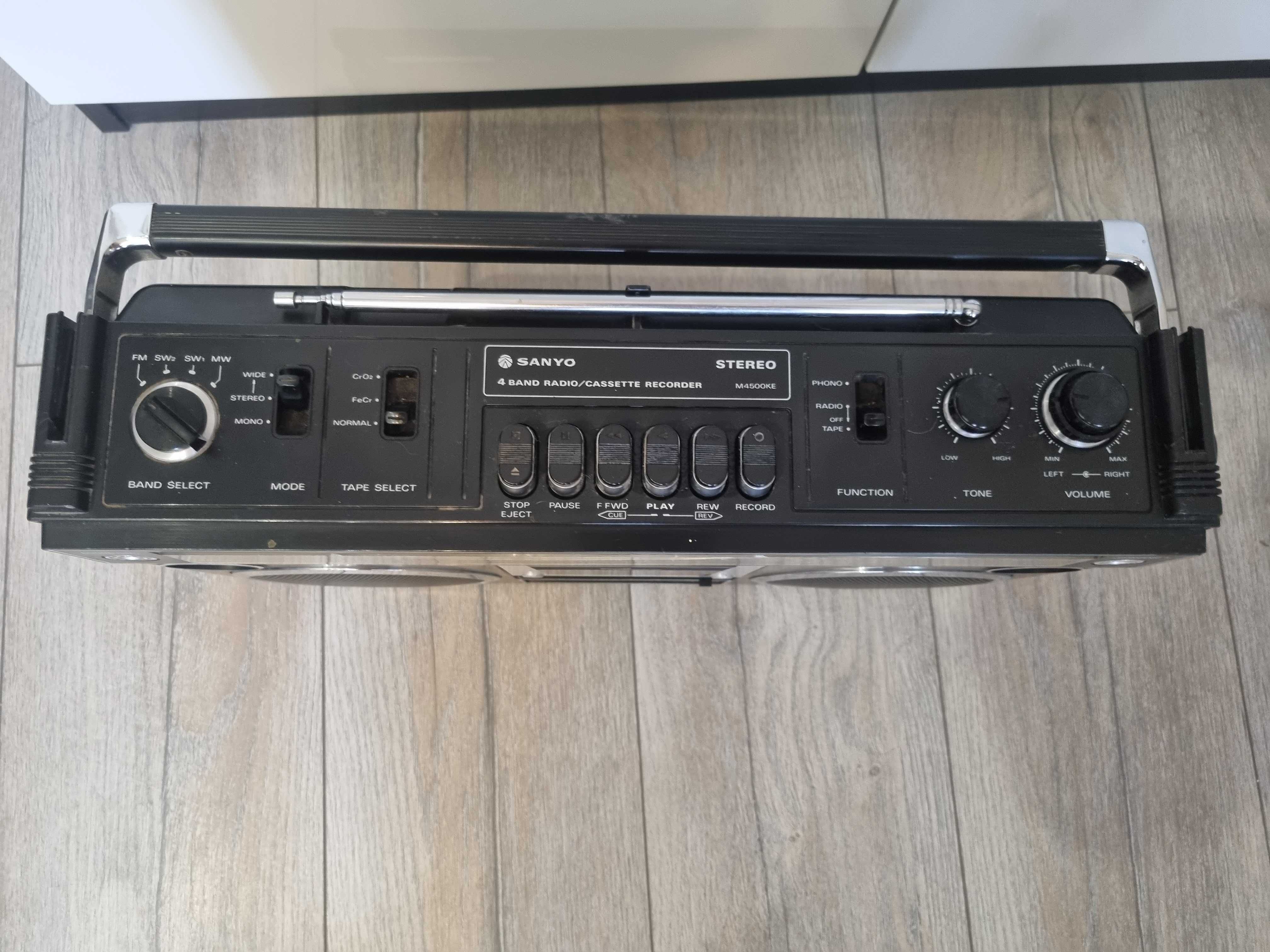 radiomagnetofon SANYO M 4500