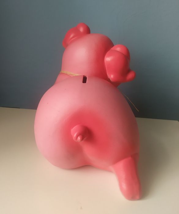 Duża ogromna skarbonka świnka