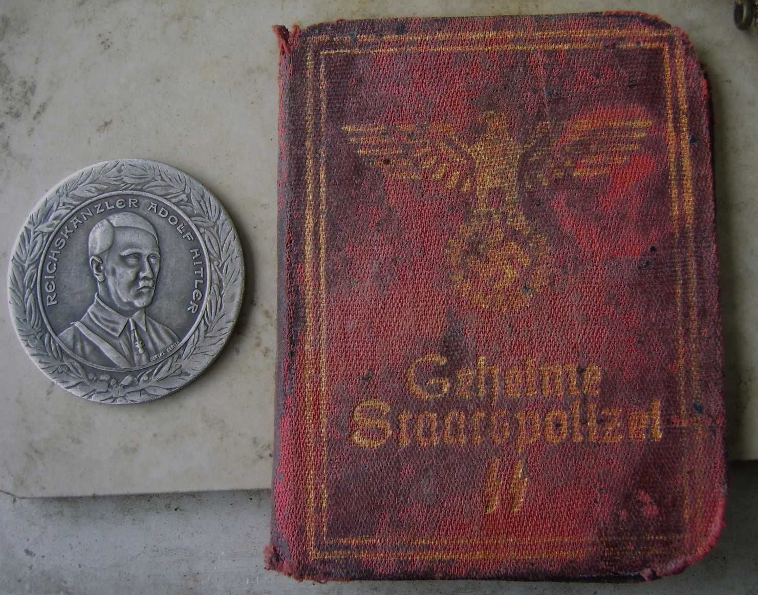 Legitymacja Oficera Waffen SS+ Srebrny Medal 1942 z Adolfem Srebro?