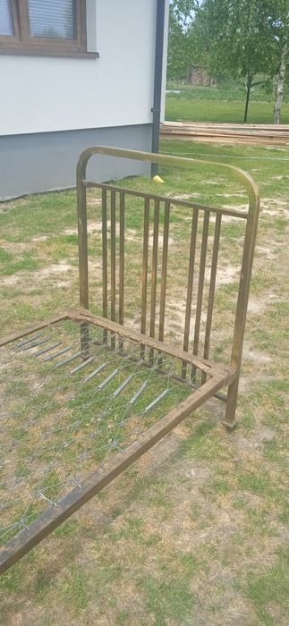 Stare mosiężne sygnowane  przedwojenne łóżko