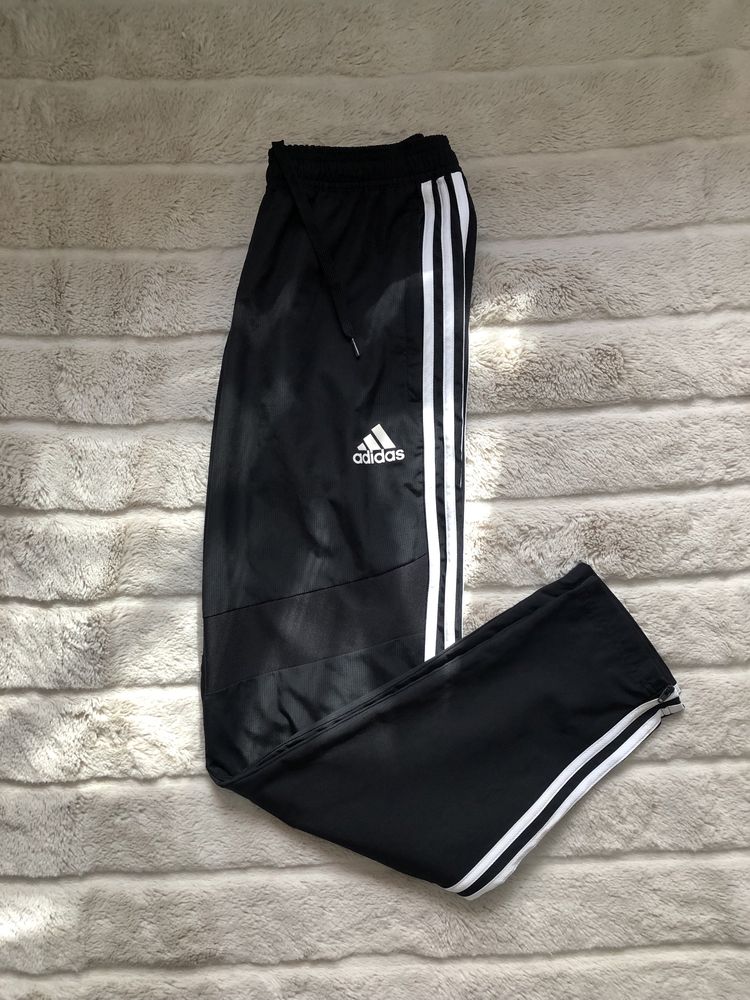 ADIDAS 3 Stripes S/M размер спортивные штаны летние мужские