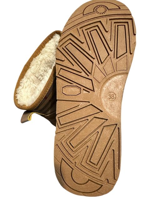 Уггі Чоботи жіночі 38р