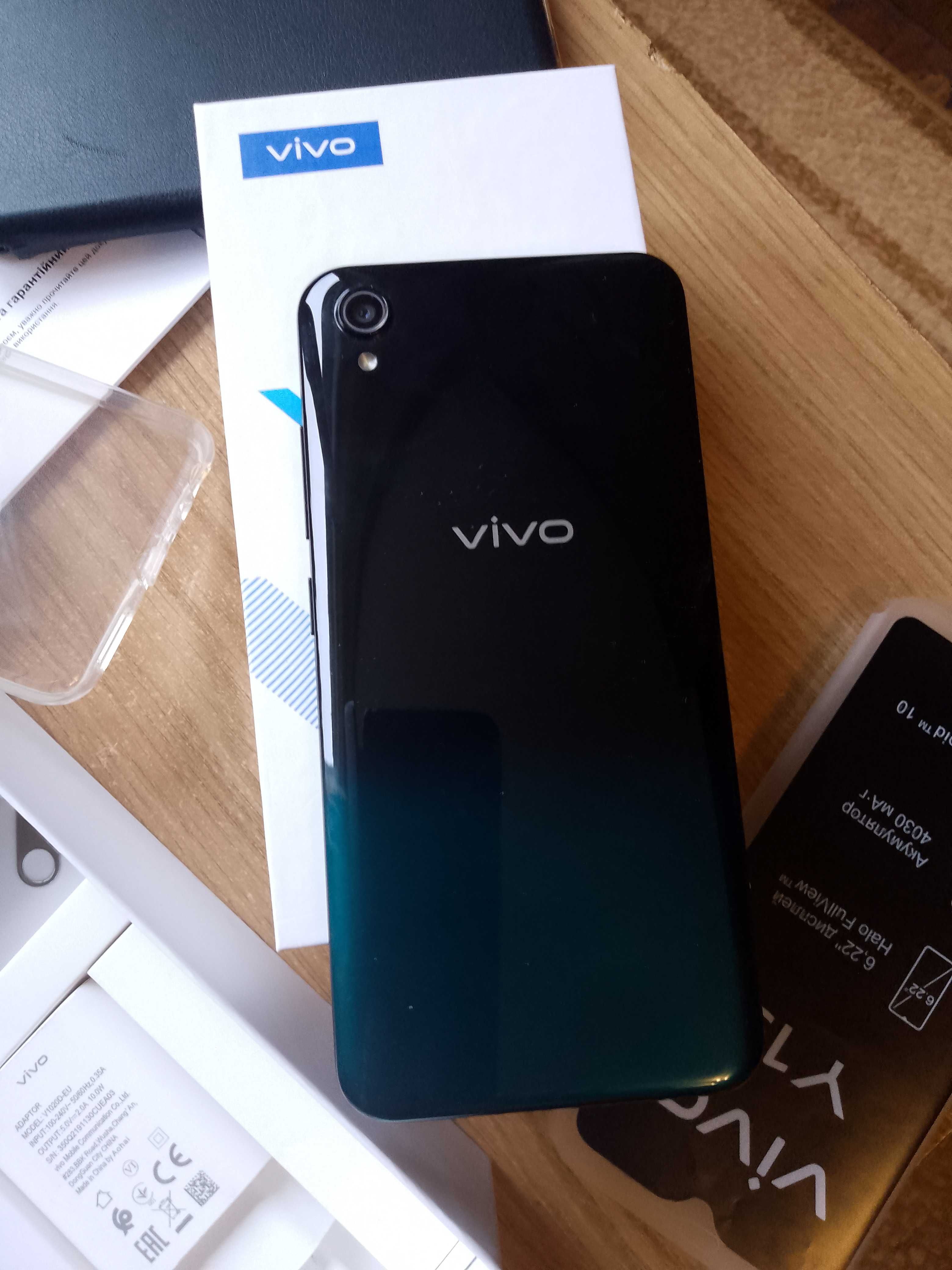 Смартфон / телефон  ViVO  Y 1s   Состояние нового