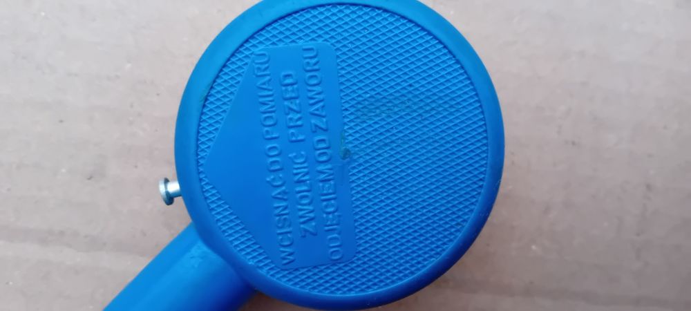 Miernik ciśnienia w oponach